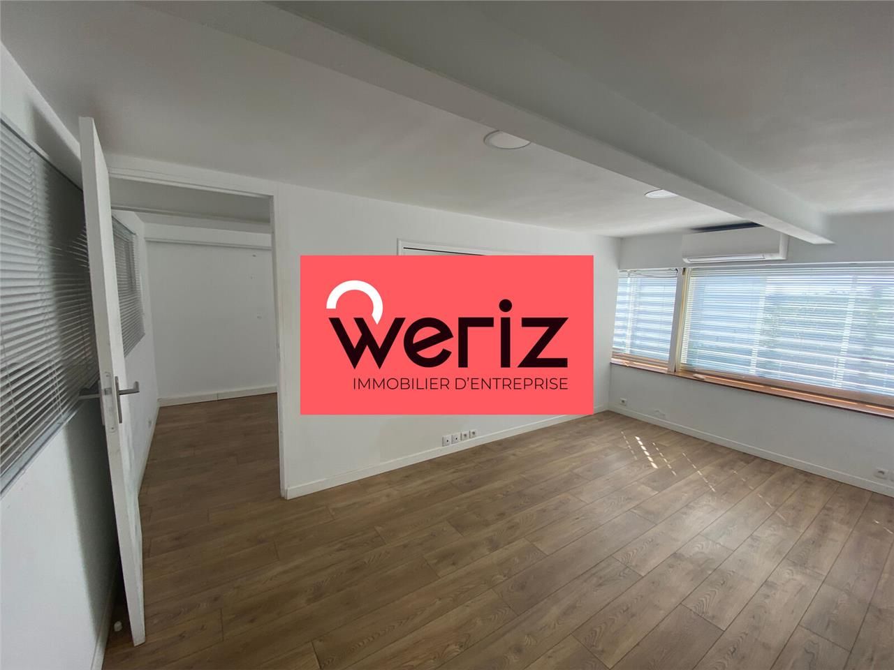 Situé dans le secteur de Saint-Jean du Désert, à 