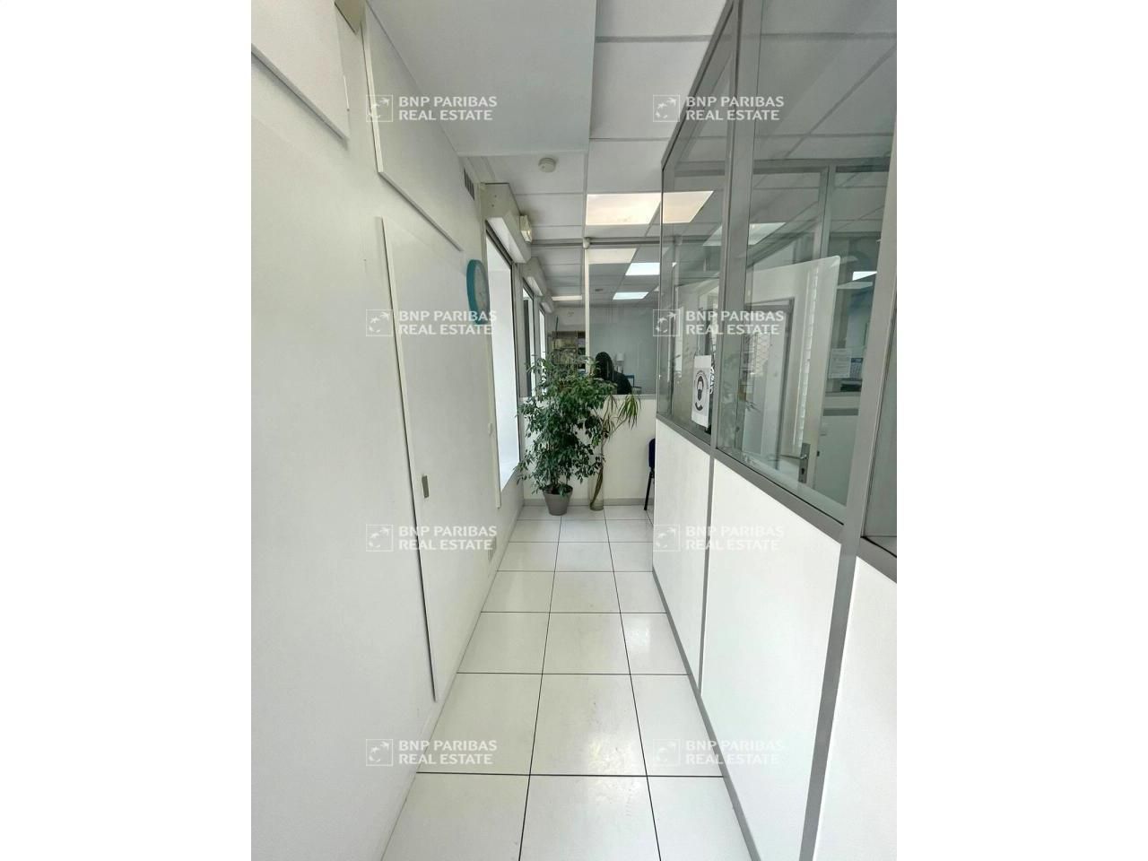 135.46 m² pour ce bureaux en vente à Paris