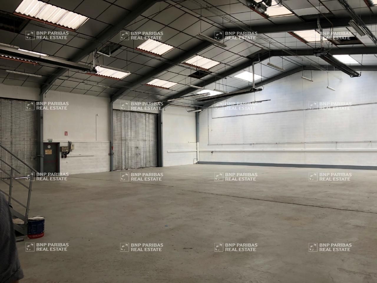 1055 m² pour ce pme-pmi en location à Ecquevilly