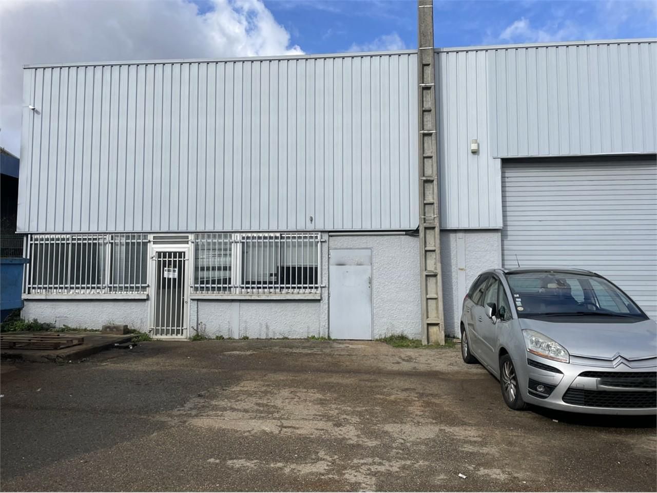 520 m² pour ce activité en location à Chassieu