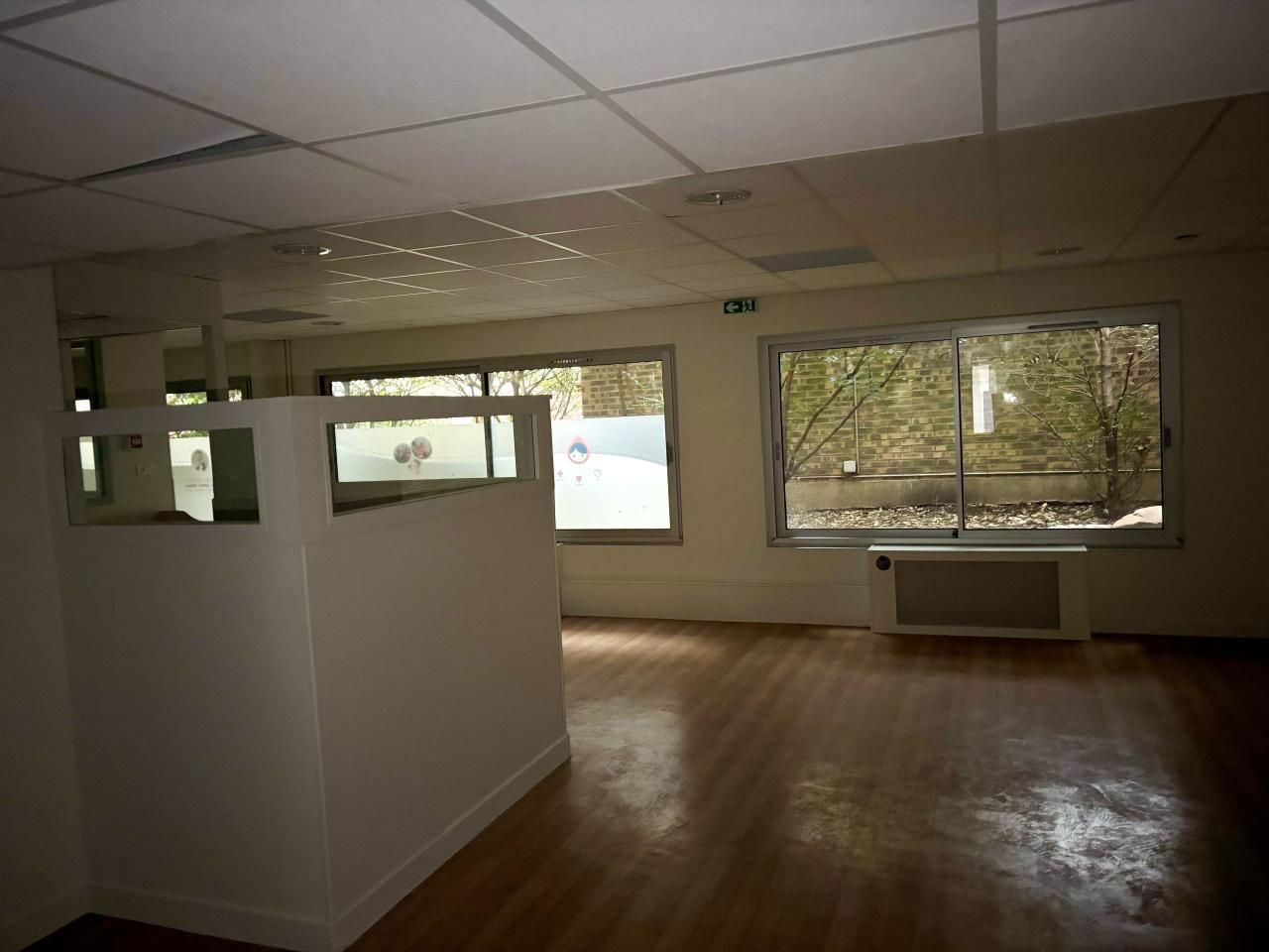 97 m² pour ce bureaux en location à Paris