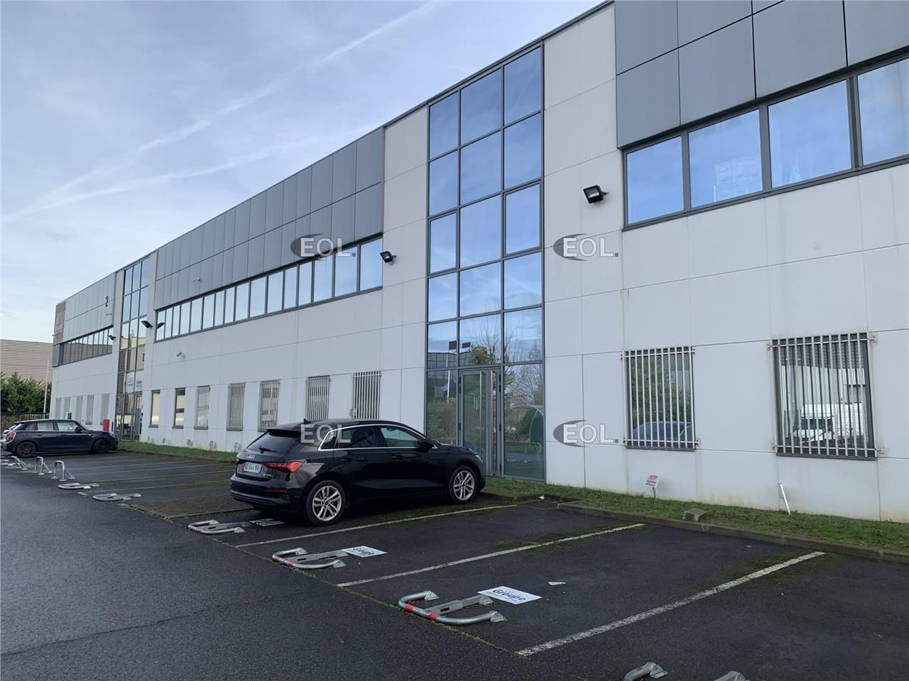 A LOUER : Bâtiment d'activités de 3 254 m²