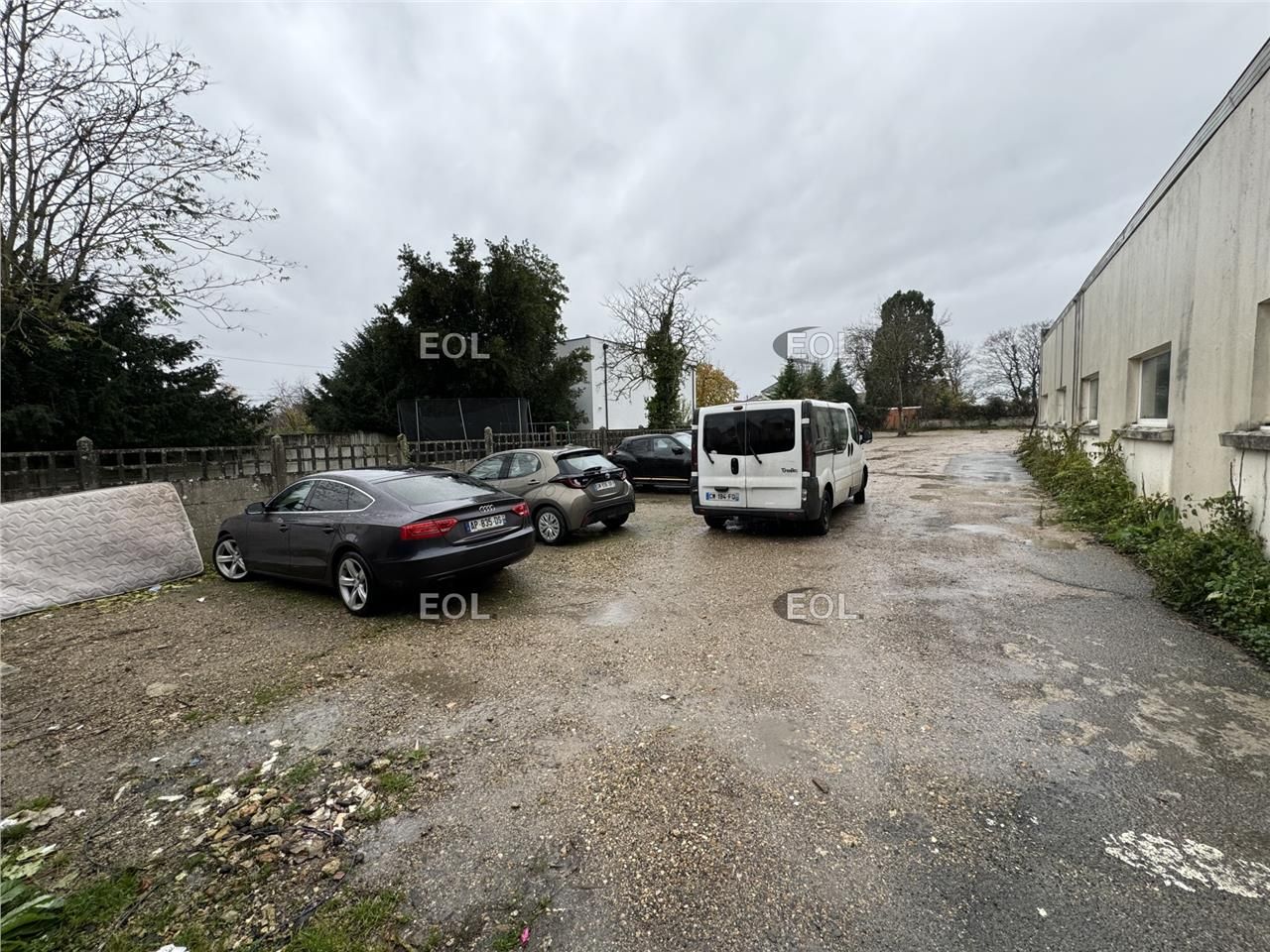 Location Local d'activités 240 m² non divisibles