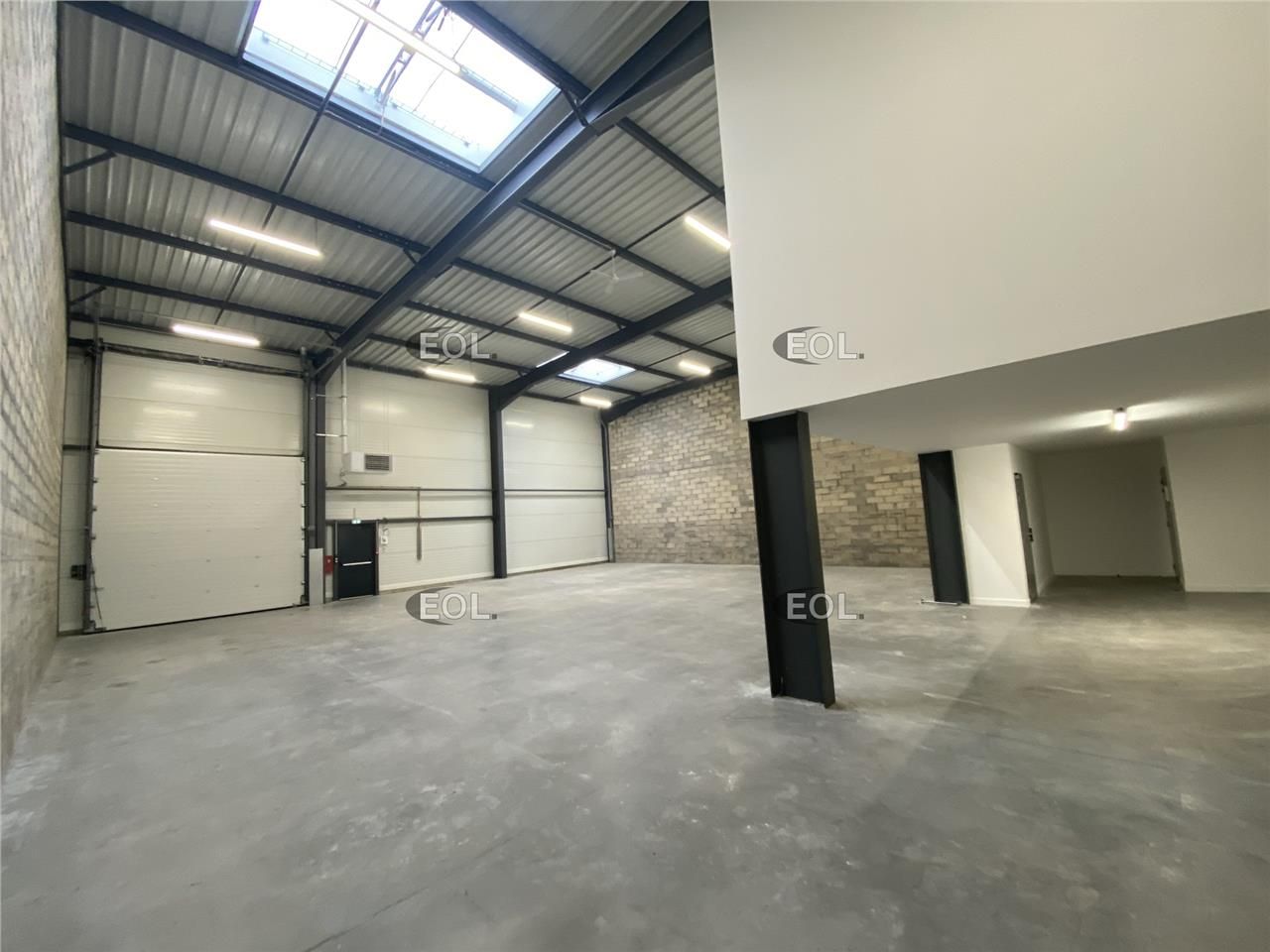 Locaux d'activités à louer à partir de 377 m² à Grigny (91)