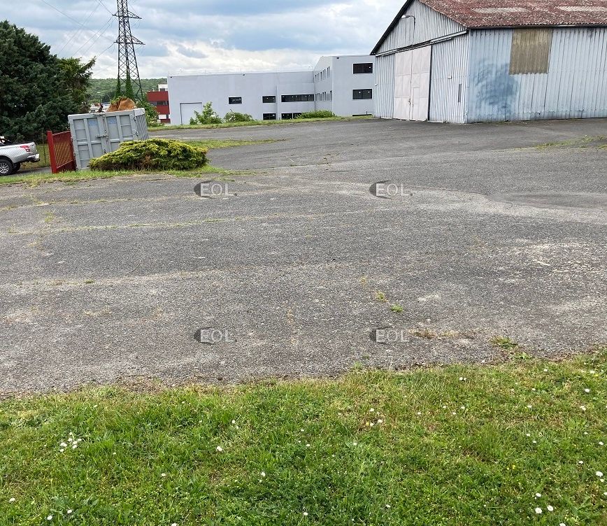 Location Entrepôt 750 m² non divisibles