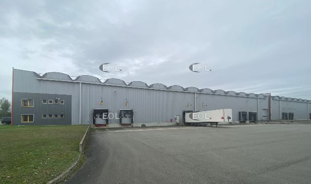 Location Entrepôt 10146 m² non divisibles