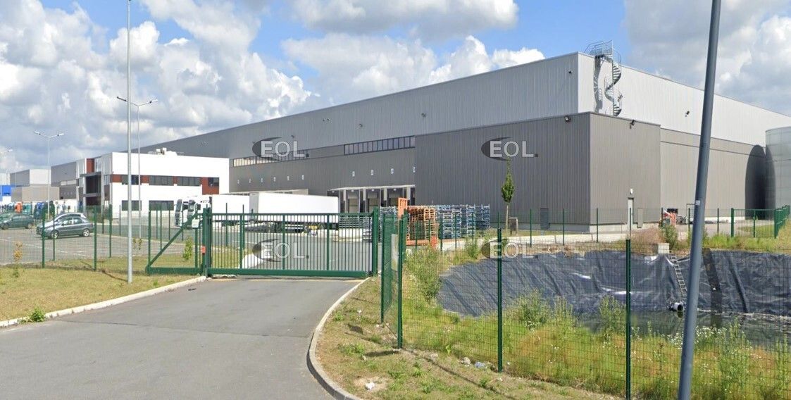 Location Entrepôt 31590 m² non divisibles
