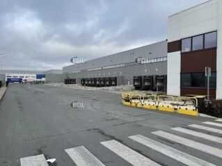 A LOUER PLATEFORME DE 31 600 M² à proximité immédiate de Dourges