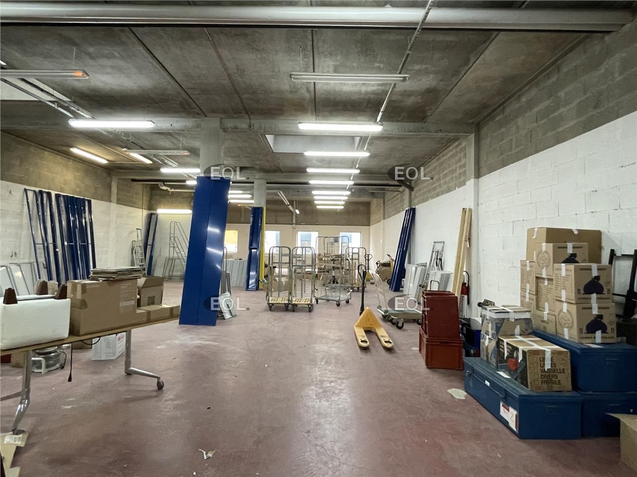 A LOUER : Local d'activités de 574 m²