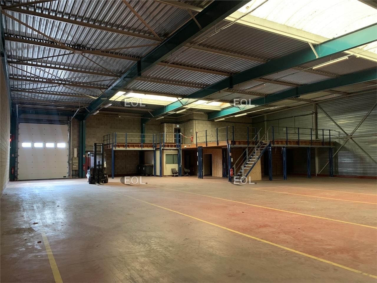 A louer batiment indépendant Lisses (91)