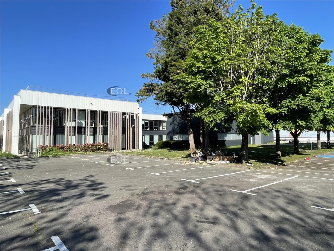 Location Local d'activités 2250 m² non divisibles