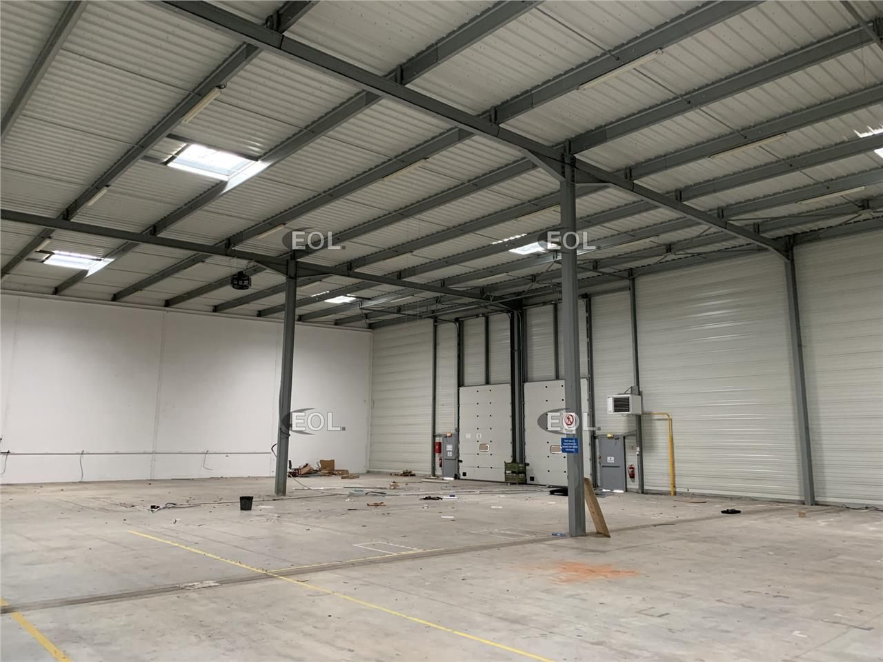 Entrepôt divisible de 3 036 m² à MOISSY-CRAMAYEL (77)