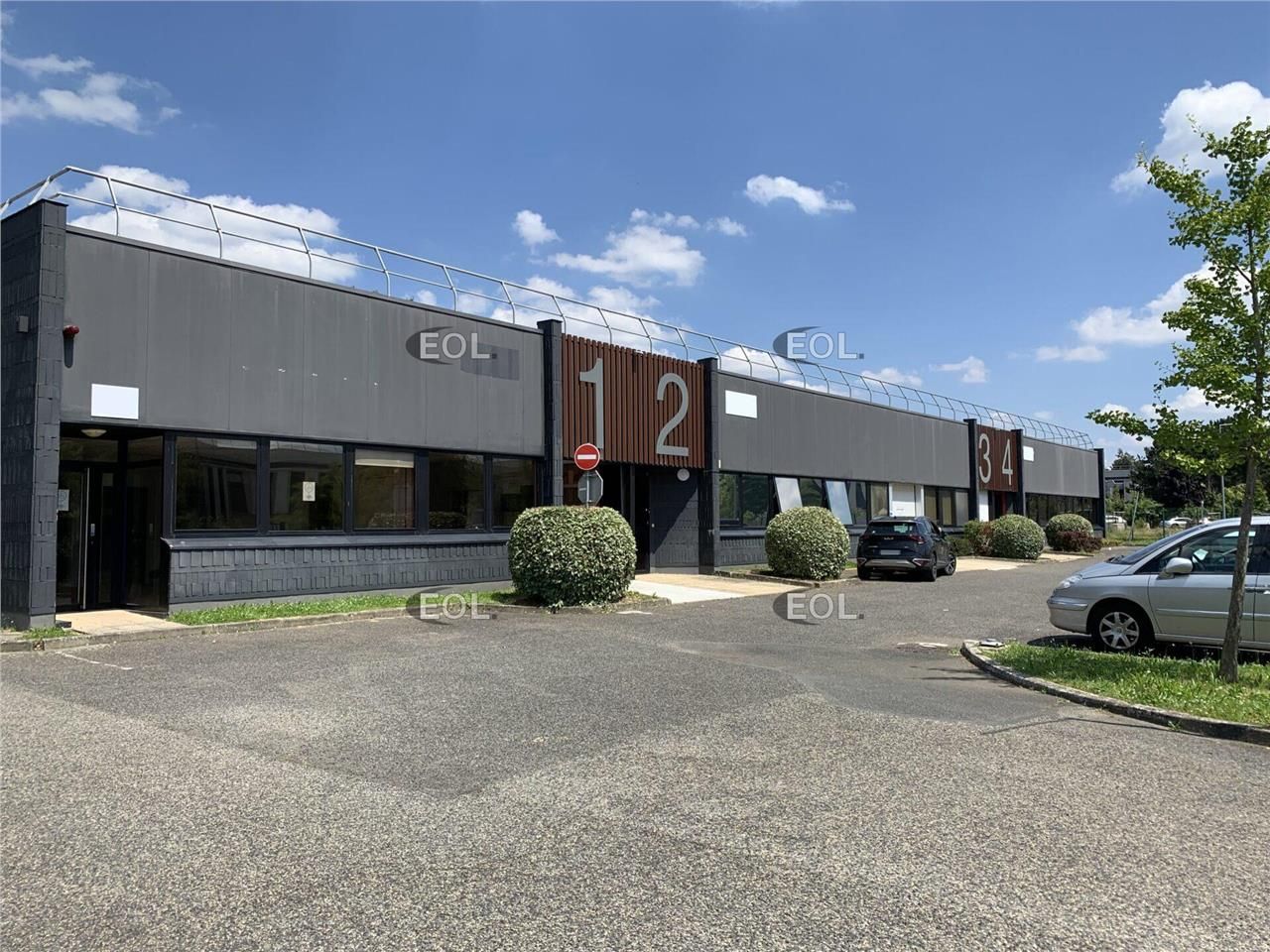 Location Local d'activités 308 m² non divisibles