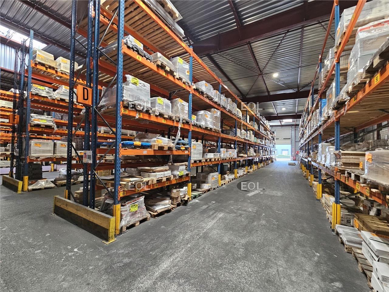 Location Entrepôt 3577 m² non divisibles