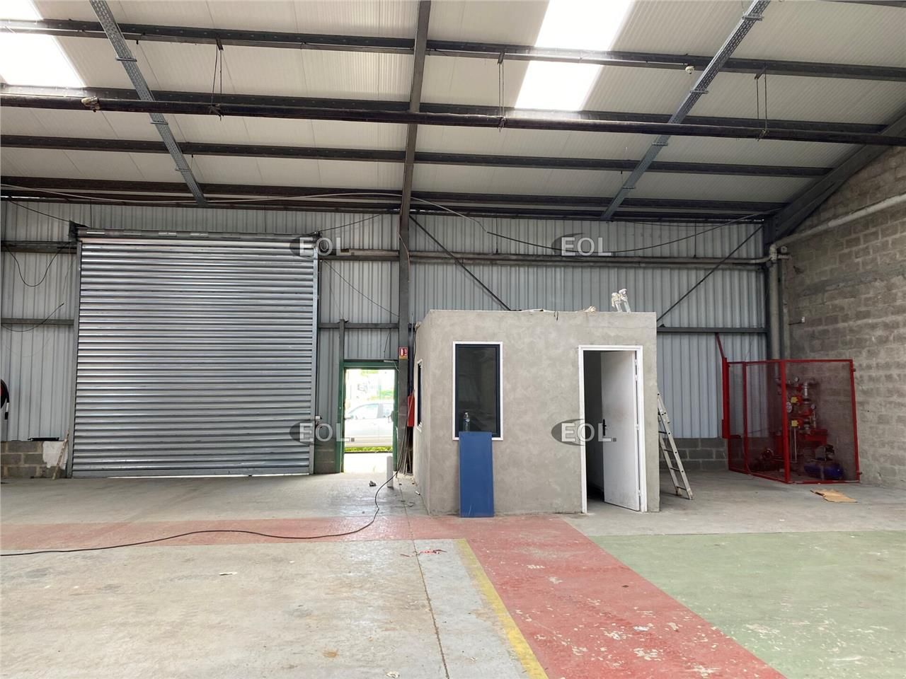 Local d'activité de 1 090 m² à louer - Servon (77)