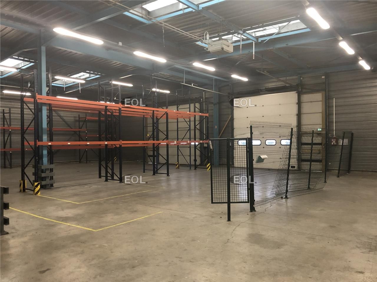 Location Entrepôt 645 m² non divisibles