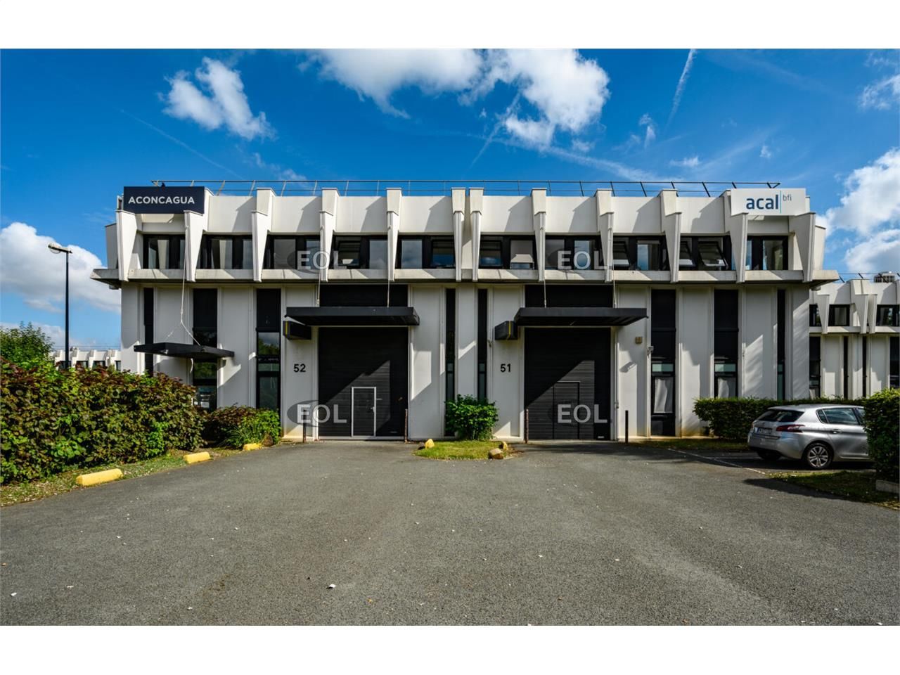 Location Local d'activités 678 m² non divisibles