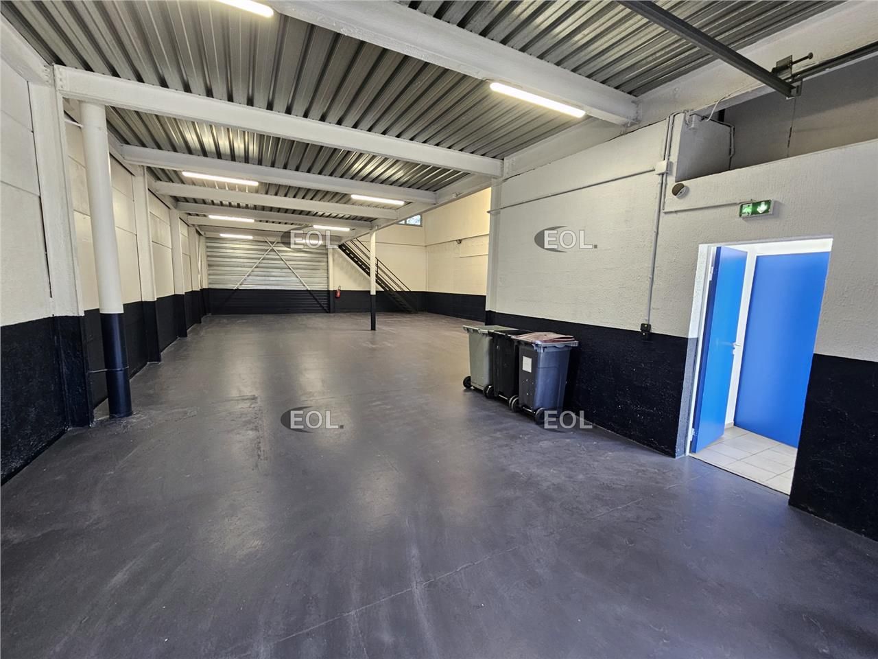 Location Local d'activité de 376 m²  - ORLY (94)