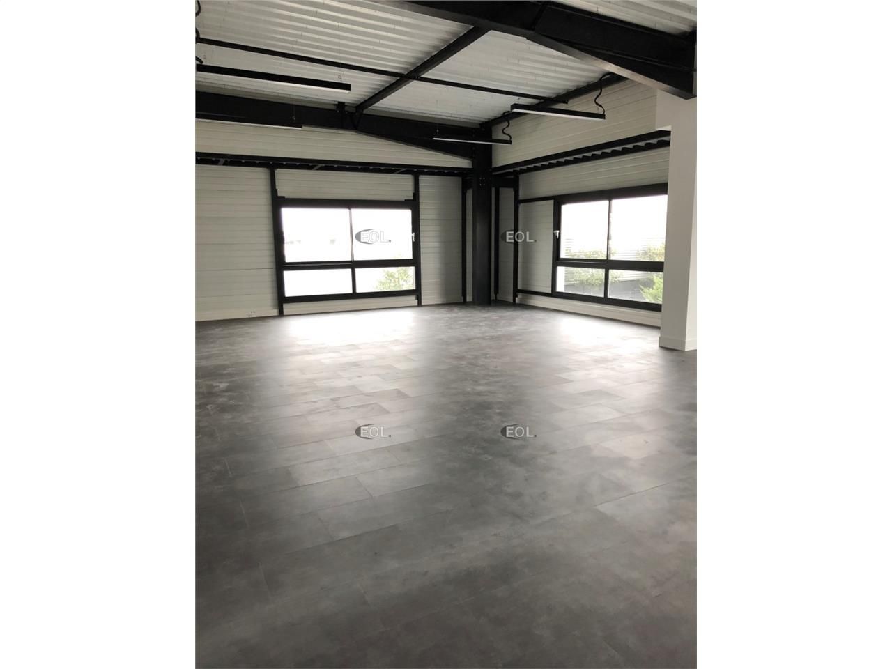 Location Local d'activités 226 m² non divisibles