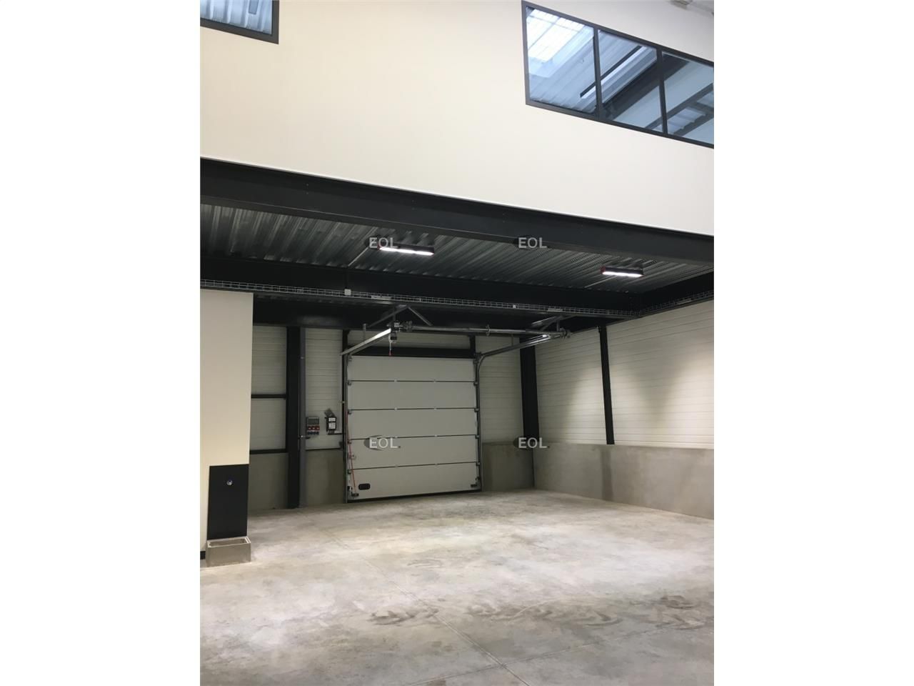 Location Entrepôt 226 m² non divisibles