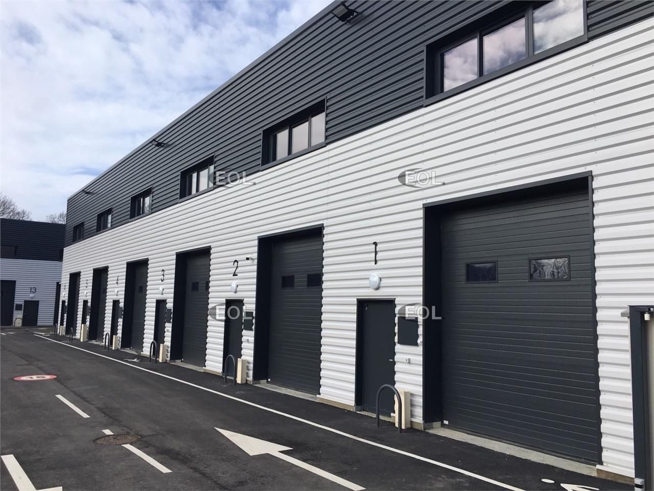 Location Local d'activités 120 m² non divisibles