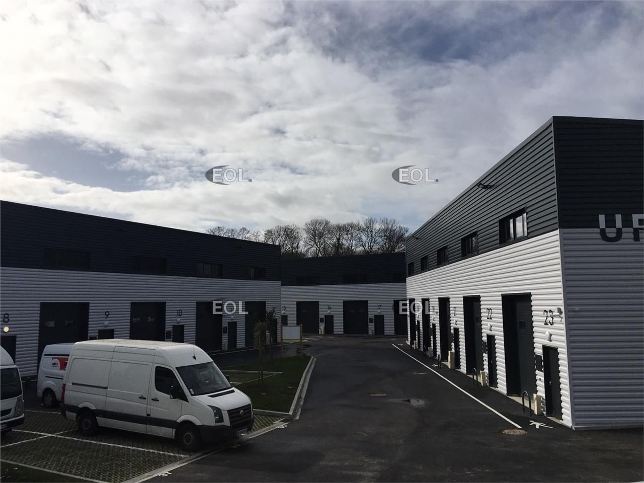 A LOUER - Local d'activité de 120 m² à Valenton (94)