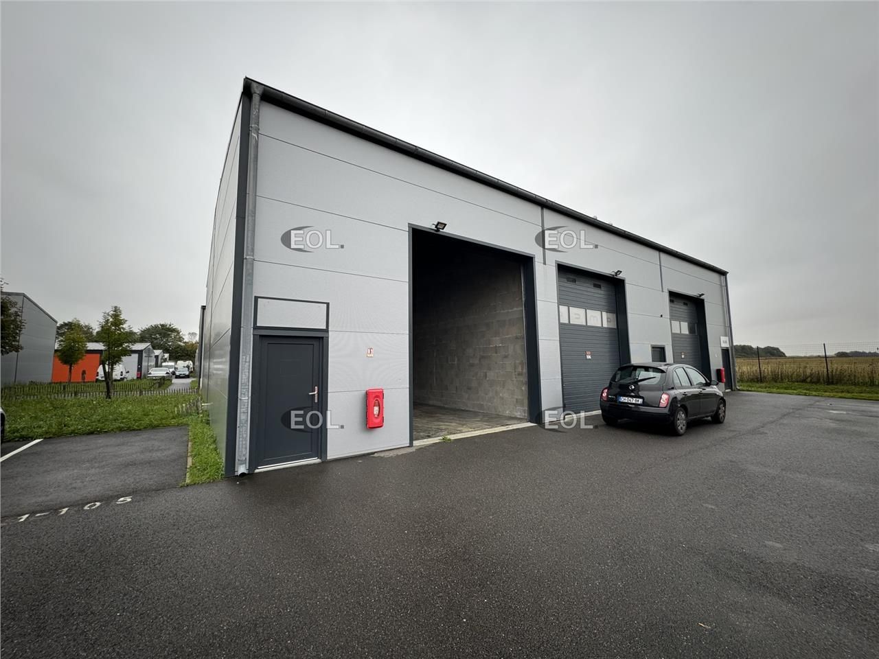 Location Local d'activités 142 m² non divisibles