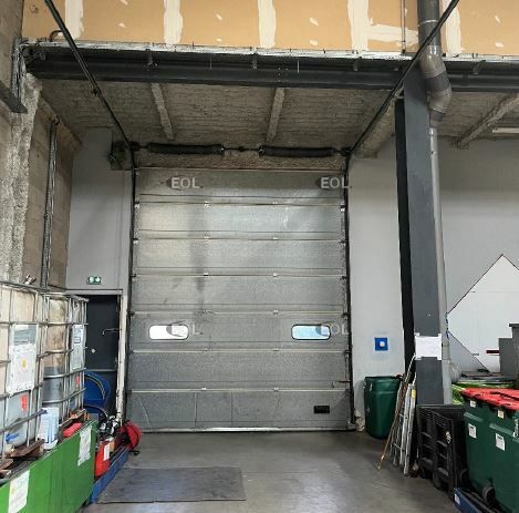 A LOUER - Local d'activité de 382 m² à Elancourt (78)