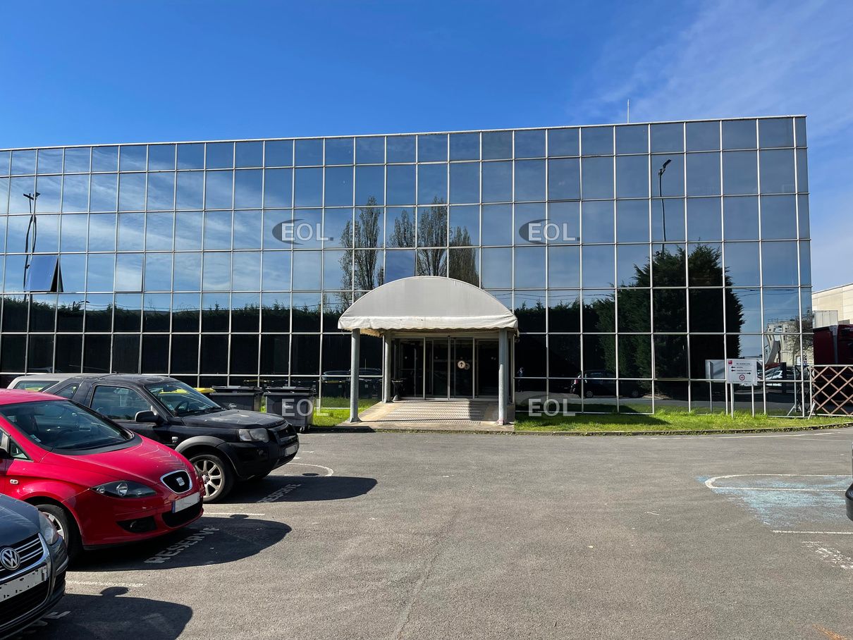 Location Local d'activités 2992 m² non divisibles