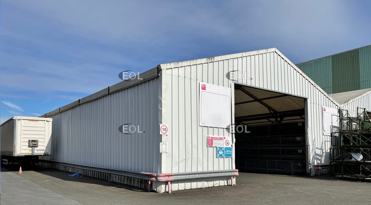 A louer - bâtiment d'activité/entrepôt avec bureaux de 5 500 m² environ