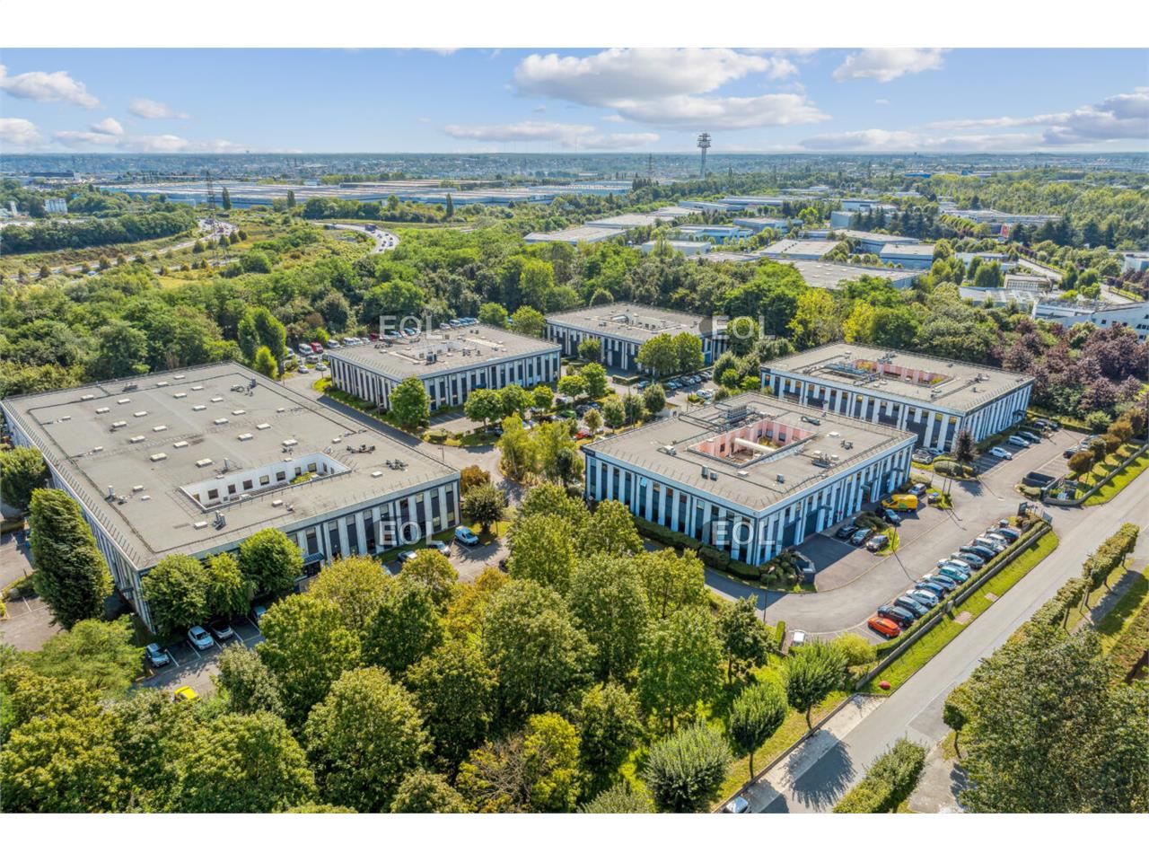 Location Local d'activités 700 m² non divisibles