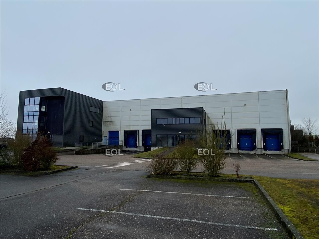 A VENDRE - Entrepôt de 3 620 m² - SOLGNE (57)