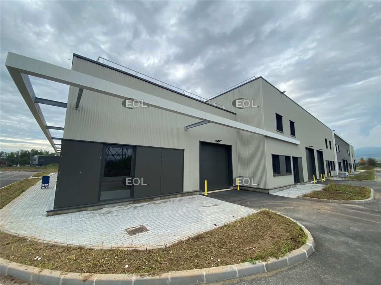 A louer/ A vendre - local d'activité