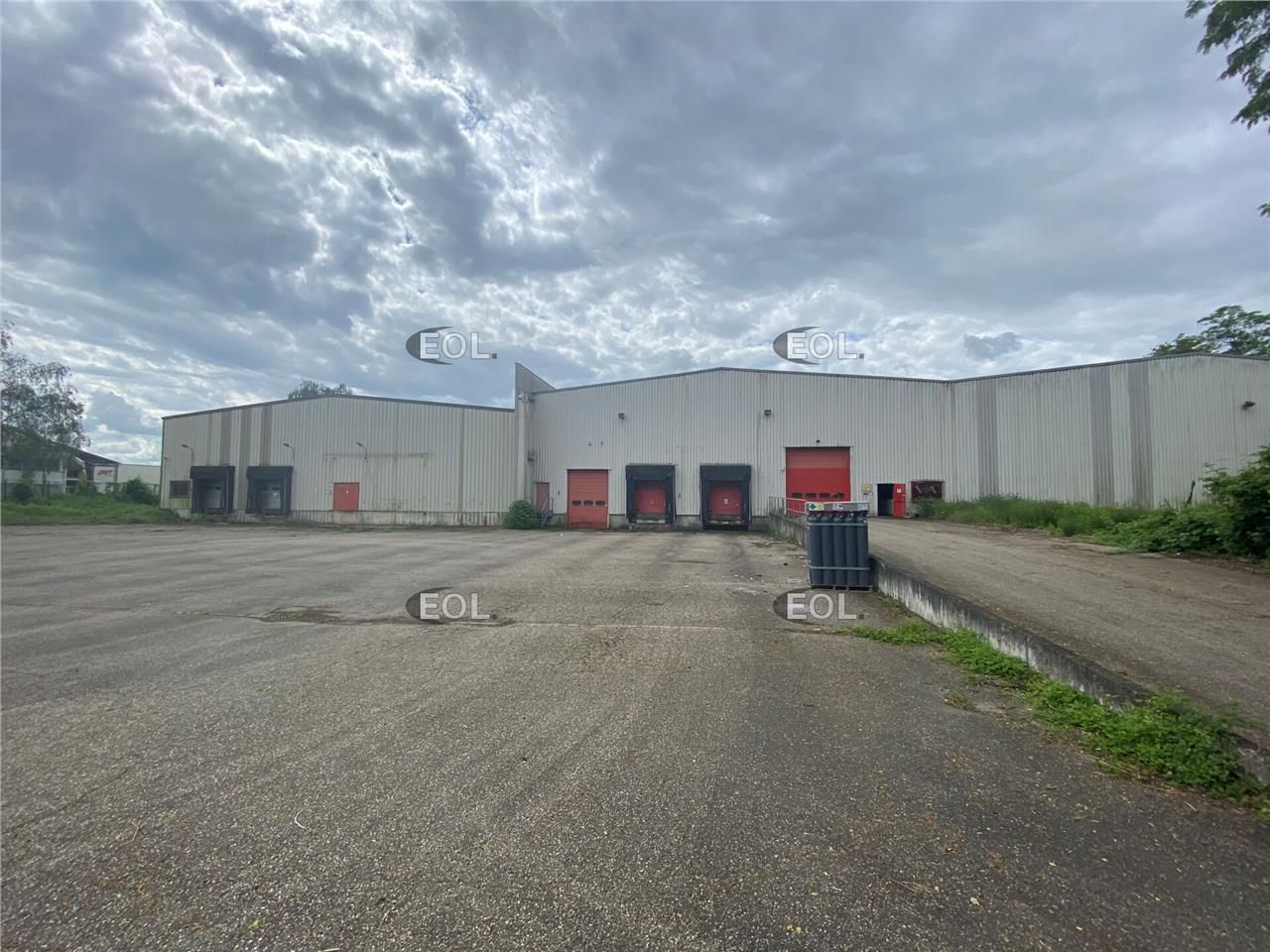 Location Entrepôt 7122 m² non divisibles