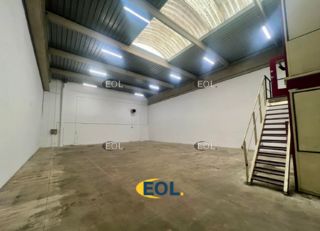 Location Local d'activités 392 m² non divisibles