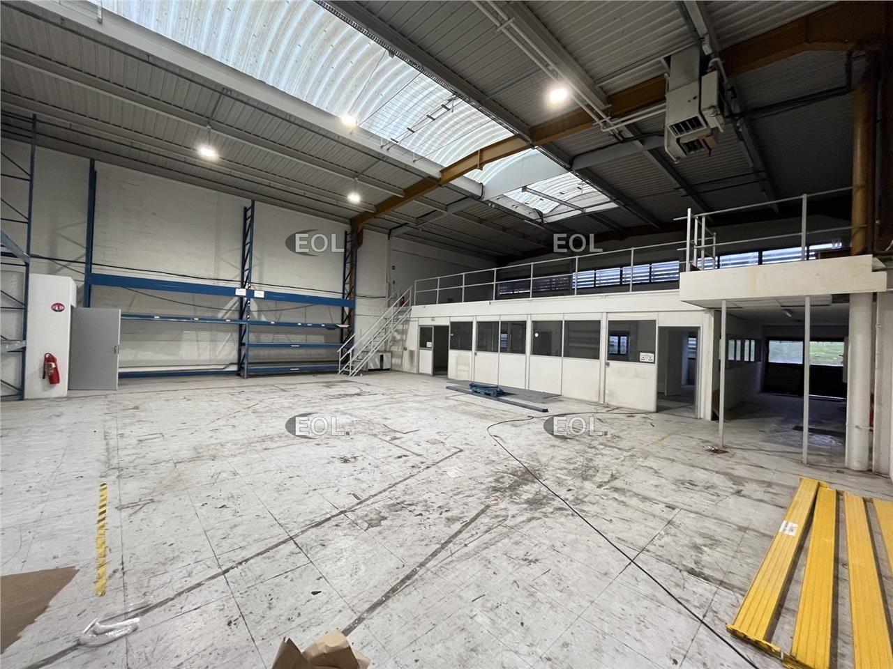 Location Local d'activités 420 m² non divisibles