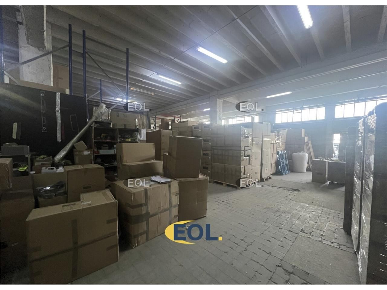 Location Local d'activités 900 m² non divisibles