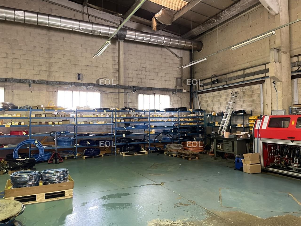 A LOUER : Local d'activités de 650 m²