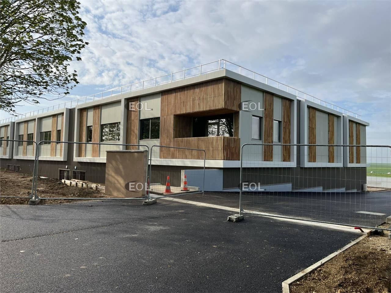 Vente Local d'activités 1650 m² divisibles à partir de 358 m²