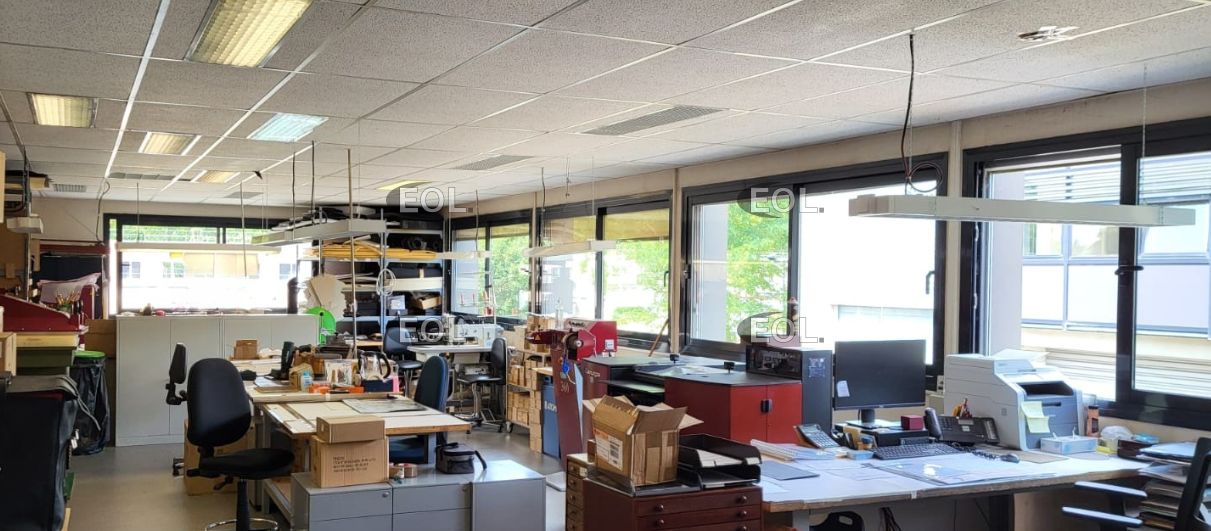 A VENDRE - Local d'activité avec bureaux de 723 m² à Lognes (77)