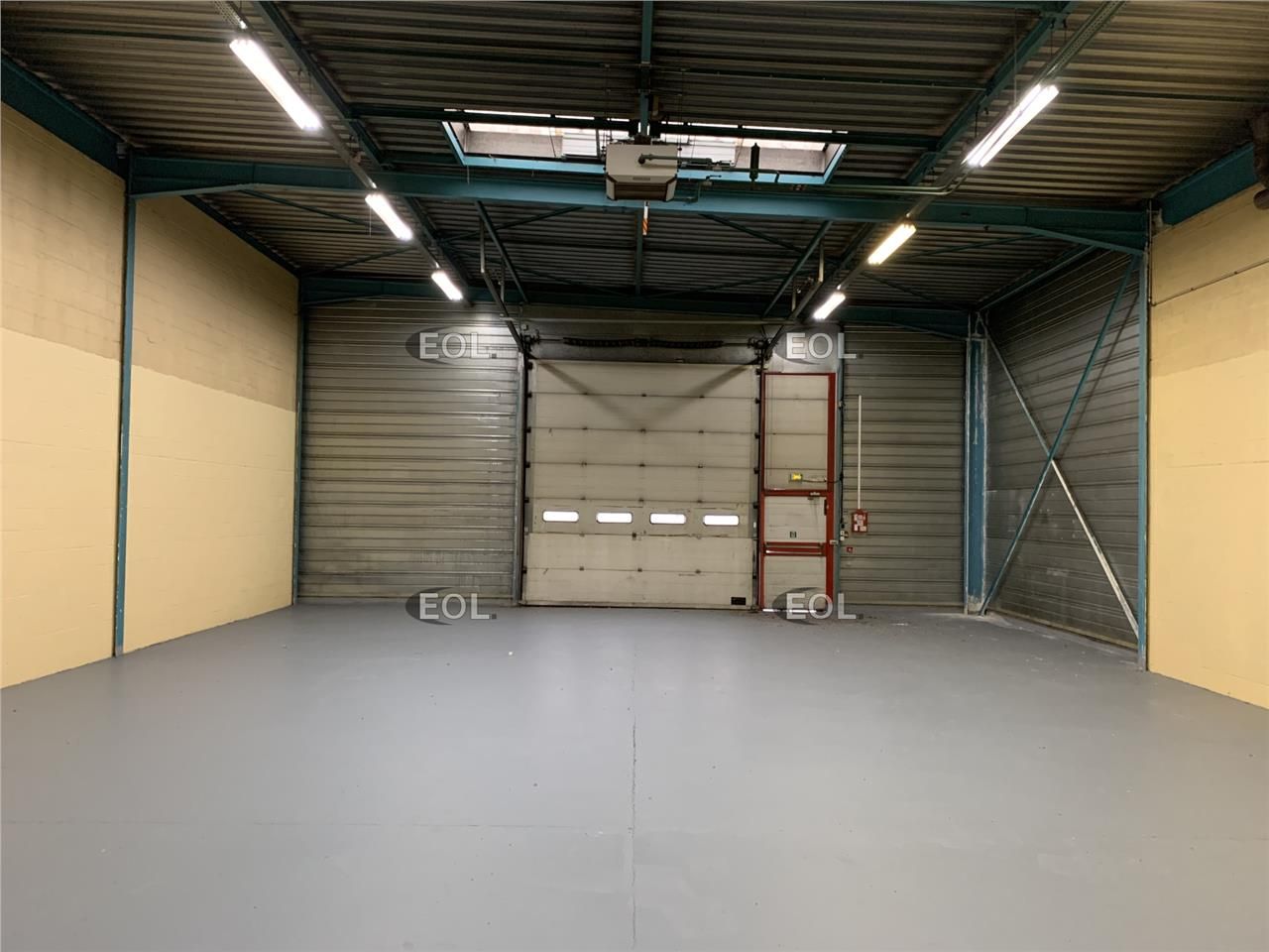 A louer - local d'activité de 345 m²