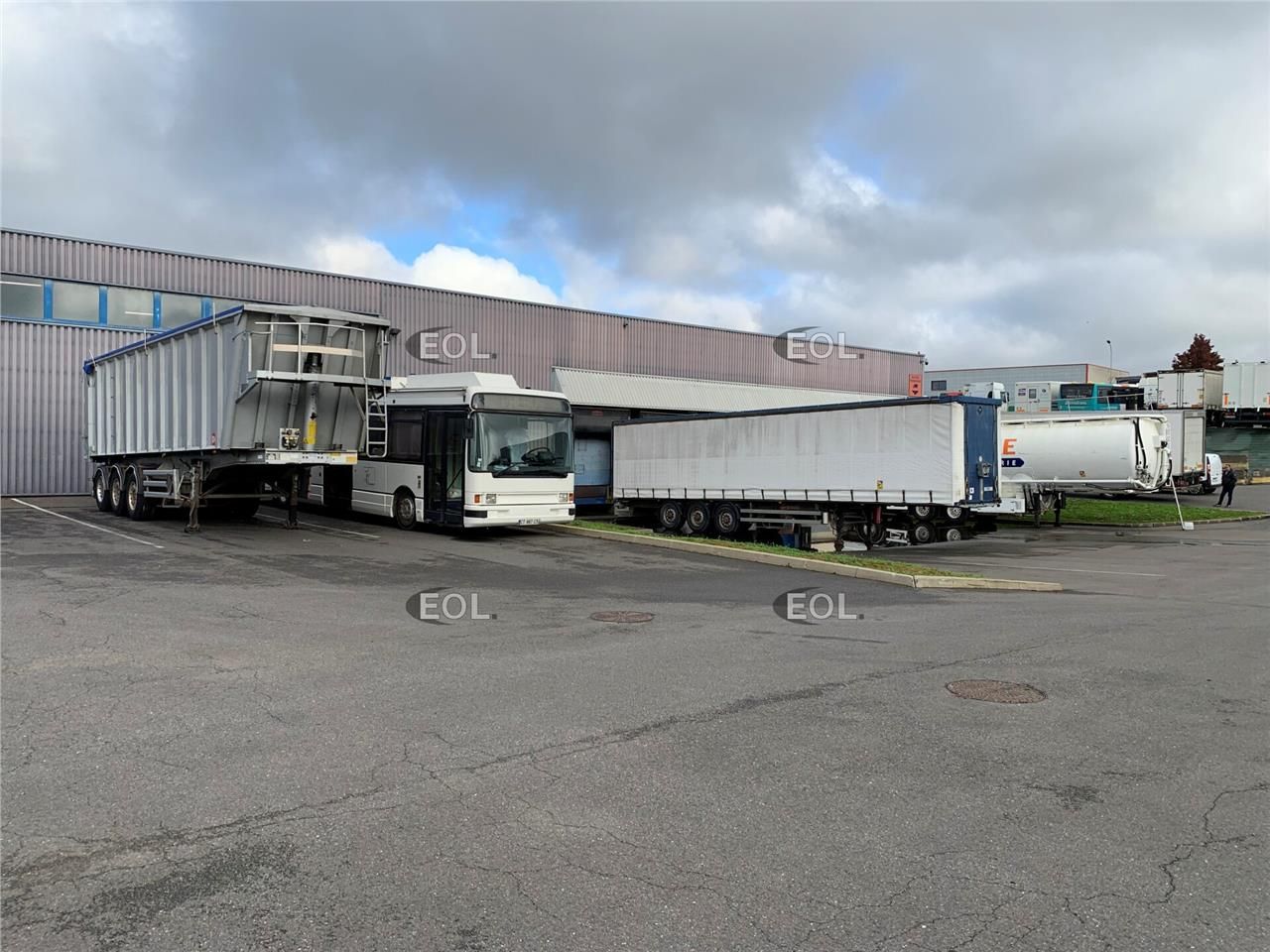 Location Local d'activités 2826 m² non divisibles