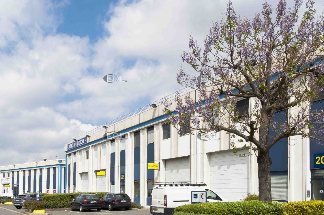 Location Local d'activités 1332 m² divisibles à partir de 319 m²