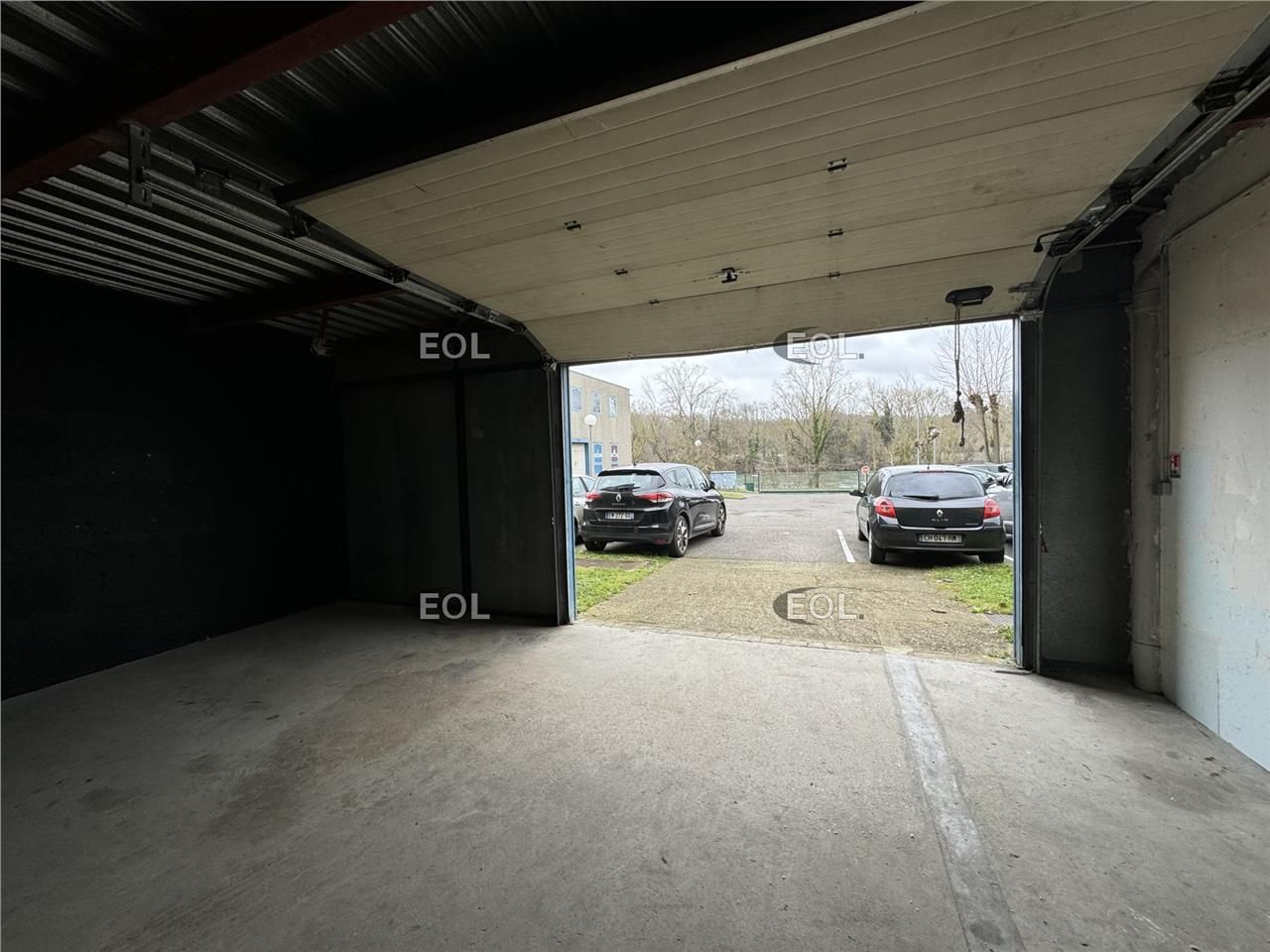 A LOUER - Local d'activités de 51 m² à Ris Orangis (91)