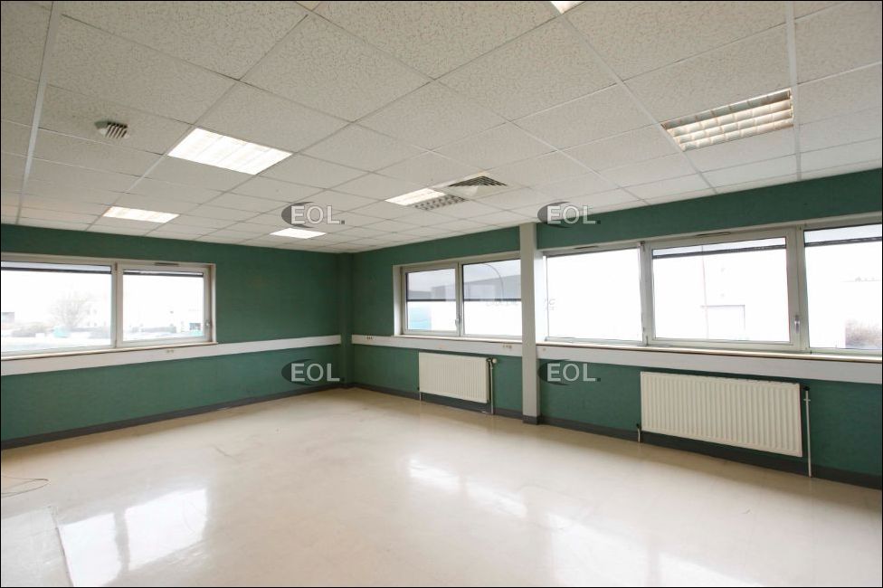 A LOUER - Immeuble indépendant de 9 600 m² environ à Mitry Mory