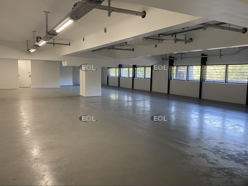 Location Bureaux 689 m² non divisibles