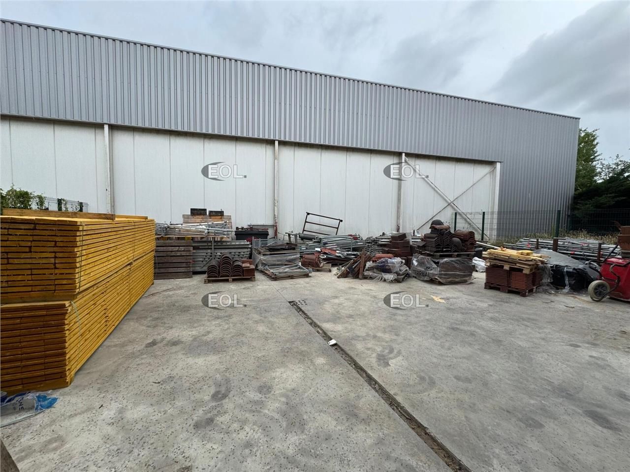 Location Local d'activités 360 m² non divisibles