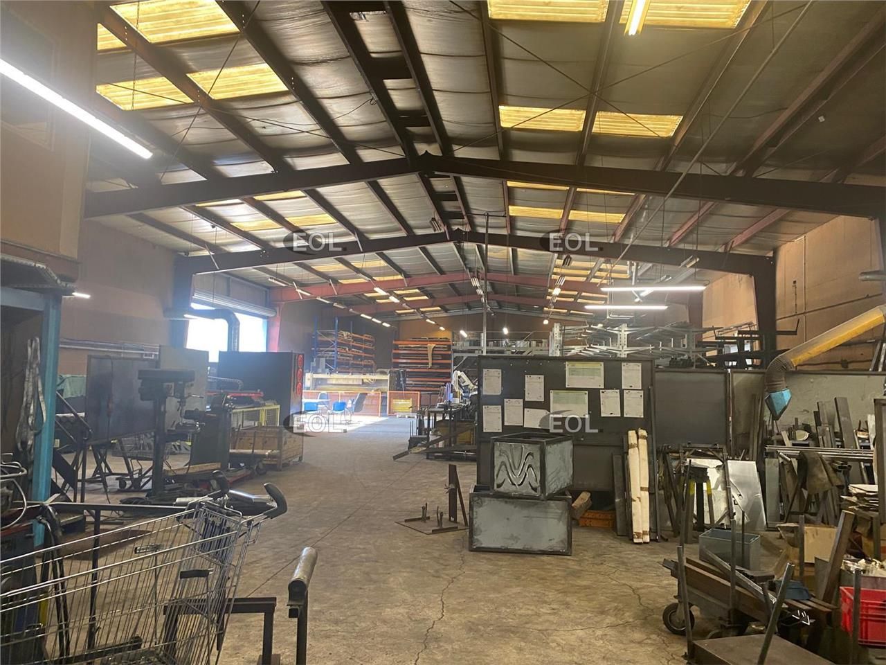 Entrepôt avec bureaux de 965 m² à louer à Lagny-sur-Marne (77)