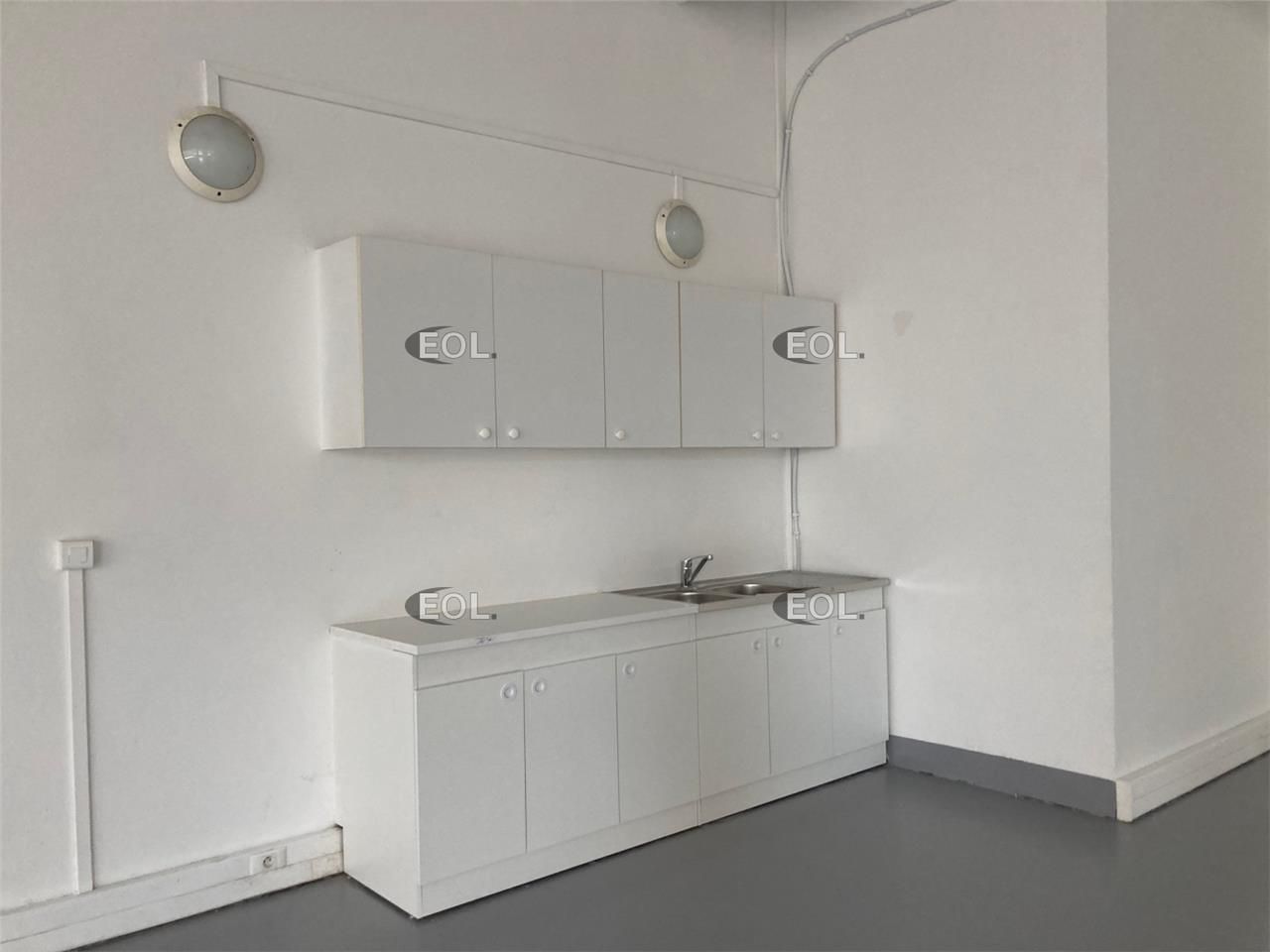 Location d'un Local d'activités de 350 m² à Chevilly-Larue (94)