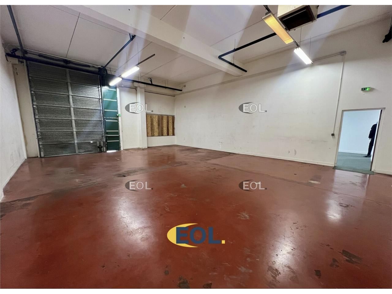 A louer - local d'activité avec bureaux de 260 m²